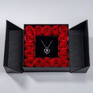 Swarovski Roze Hart Ketting - Giftbox vrouwen – Valentijn – Moederdag cadeau - Geschenkset vrouwen - Cadeau voor vrouw - Verjaardagscadeau - Valentijnsdag - Cadeautje - Geschenk - Verjaardag Cadeau vrouw - cadeau - kerst cadeau