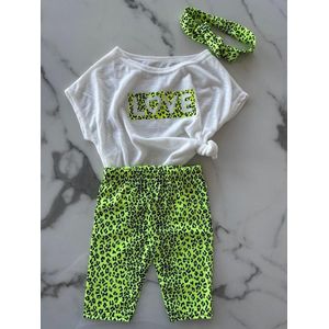 Baby meisjes setje 3 delig ""Love"" bestaande uit een broek, t-shirt en een haarband in de kleur Lime groen, verkrijgbaar in de maten 62 t/m 98