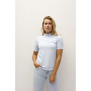 MOOI! Company - Dames T-shirt - MAARTJE - Turtleneck - Losse pasvorm - kleur Light Blue - Maat S