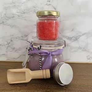 Giftset bodyscrub, lipscrub en lipbalsem - zelf samenstellen