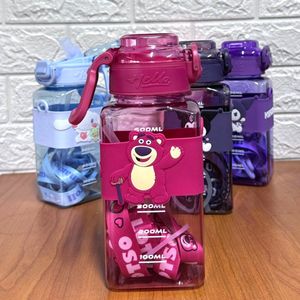 Pluto® - Drinkfles Met Rietje - Motiverende Tijd Marker - BPA-Vrij - Lekvrij - Waterfles perfect voor school, Office, Sporten, Fietsen - 600 ml - Maroon rood