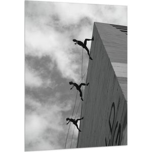 WallClassics - Vlag - Dansende Mensen tegen een Gebouw - 100x150 cm Foto op Polyester Vlag