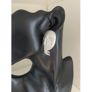 Oorknopjes met karakter gezicht | Moederdag | Verjaardagscadeau| Cadeautje| Valentijnsdag| Kado | sieraden | vaderdag | oorbellen | oorsieraden