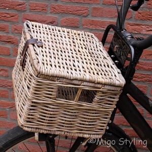 Fietsmand - Met deksel - Leren riempje - 40x30xH23 - Riet - Rotan