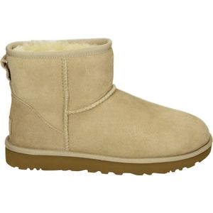 UGG CLASSIC MINI II W - Gevoerde laarzenSnowbootsDames laarzen - Kleur: Wit/beige - Maat: 41