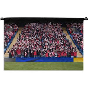 Wandkleed Voetbal - Mensen in voetbalstadion Wandkleed katoen 60x40 cm - Wandtapijt met foto