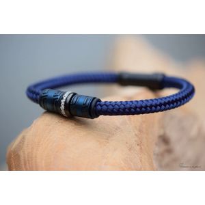 Urn-Crematie-as heren armband- Sieraad wordt voor u op maat gemaakt!- 6mm Sail Rope Donker Blauw heren armband met crematie-as verwerkt in bedel- Design rvs kralen-Herinneringsarmband-Assieraad-urn-rvs veilige kop/kom sluiting-Heren sieraad