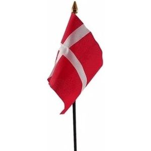 Denemarken mini vlaggetje op stok 10 x 15 cm