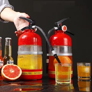 Bier & Wijn Drank Dispenser Brandblusser – 1,5 Liter Bar Accessoire Gadget - Rood