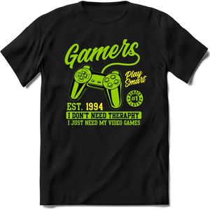 Gamers play smart | Gaming kado T-Shirt heren - dames | Groen-Geel | Perfect game pc cadeau shirt | Grappige console spreuken - zinnen - teksten Maat L