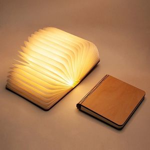 LotaHome - Boeklamp met Sfeerverlichting - Opvouwbare Boeklamp - 5 Kleuren - Inclusief Boekenlegger - Oplaadbare Leeslamp - Oplaadbare Kinderlamp - Decoratie Woonkamer - Kinderkamer - Nachtlamp - Hout & Papier - Draadloze Boeklamp - Cadeau - Bruin