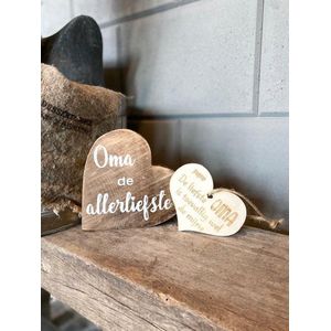 Teksthart Oma de allerliefste / Inclusief houten hartje / moederdag cadeautje / cadeau / verjaardag