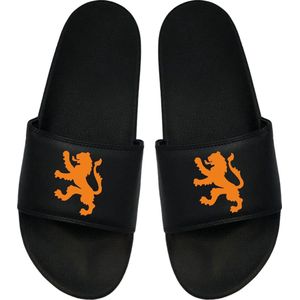 Cadeau Sint - Cadeau Kerst - eeuw - Nederlands Elftal - Oranje - EK - WK- Badslippers - Cadeau Badslippers 41