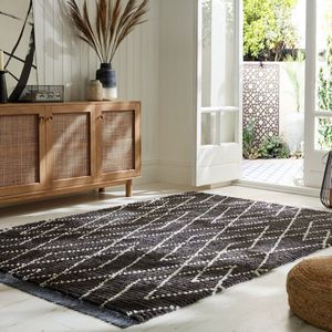 Flycarpets Berber Design Vloerkleed - Aisha - Laagpolig - Zwart / Wit - 120x170 cm