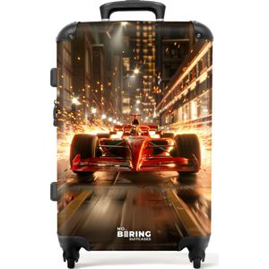 NoBoringSuitcases.com® - Kinderkoffer jongens groot - Kindertrolley koffer jongens - Rode raceauto in een verlichte stad bij nacht - Rolkoffer lichtgewicht - Reiskoffer met 4 wielen - Grote trolley XL - 20 kg bagage