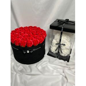 AG Luxurygifts cadeau set - rozen box - cadeau - flower box - Velvet box - soap roses - rozen beer - roses - Valentijnsdag - rozen - cadeau - Moederdag - beer - cadeau - set - Zwart - rood