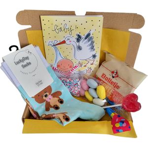 Cadeau box – Baby Geboren - Bevalling - Kindje geboren - Zwanger - Verrassings Pakket - Gift box - Grappig - Cadeau voor vrouw man – kraamcadeau – Sokken - Geschenkdoos –LuckyDay Socks - Maat 37-44