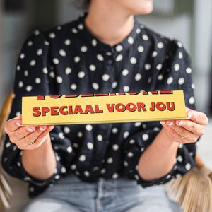 Toblerone Reep ""Speciaal voor Jou"" - 360 gram Chocolade - Chocolade cadeau - Een smakelijk cadeau voor je vriend(in), familie of partner