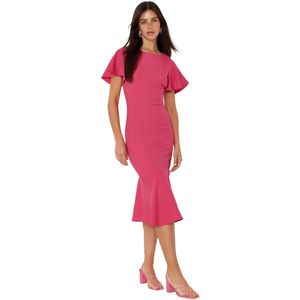 Trendyol Zwart Getailleerd/Past Body Flounce Gevoerde Midi Geweven Jurk Twoss20El1342