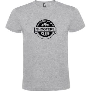 Grijs T shirt met "" Member of the Shooters club ""print Zwart size L