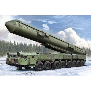 1:72 HobbyBoss 82952 15U175 TEL of RS-12M1 Topol-M ICBM complex Plastic Modelbouwpakket