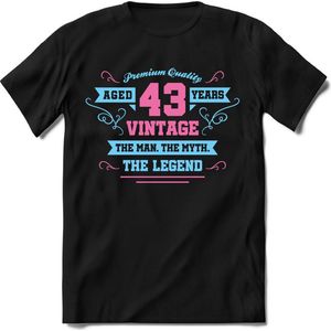 43 Jaar Legend - Feest kado T-Shirt Heren / Dames - Licht Blauw / Licht Roze - Perfect Verjaardag Cadeau Shirt - grappige Spreuken, Zinnen en Teksten. Maat L