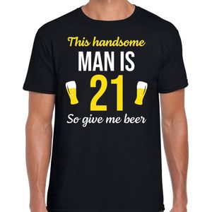 Verjaardag t-shirt 21 jaar - this handsome man is 21 give beer - zwart - heren - eenentwintig cadeau shirt L