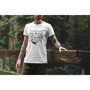 Rick & Rich - Wit T-shirt - On Wednesday we wear black - The Addams Family - Gothic T-shirt - Wednesday T-shirt - Wit Wednesday T-shirt - Wit T-shirt maat S - T-shirt met ronde hals - Wednesday Addams