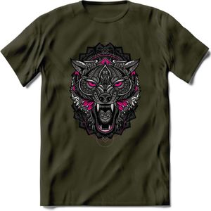 Wolf - Dieren Mandala T-Shirt | Roze | Grappig Verjaardag Zentangle Dierenkop Cadeau Shirt | Dames - Heren - Unisex | Wildlife Tshirt Kleding Kado | - Leger Groen - XL