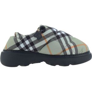 Burberry Platte Schoenen Met Iconisch Ruitpatroon