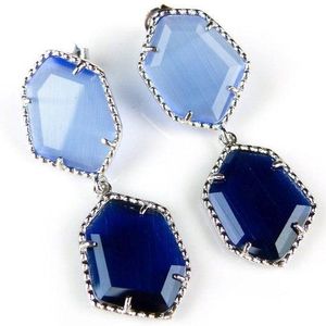 Zilveren oorringen oorbellen Model Hexagon gezet met licht en donker blauwe stenen