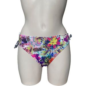 Cyell Zambia - bikinislip - Maat 40 / L