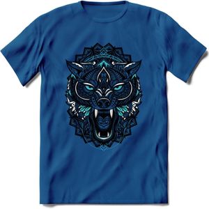 Wolf - Dieren Mandala T-Shirt | Lichtblauw | Grappig Verjaardag Zentangle Dierenkop Cadeau Shirt | Dames - Heren - Unisex | Wildlife Tshirt Kleding Kado | - Donker Blauw - M