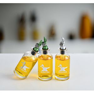 Robuuste Kwaliteit RVS Oliefles of Azijnfles 350ml - Olijfolie Fles Nieuw Design - Roestvrijstalen Oliefles - Plantaardige Oliefles