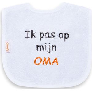 Funnies, slab ik pas op oma | slab voor baby's | slabbetje met tekst | eten en drinken