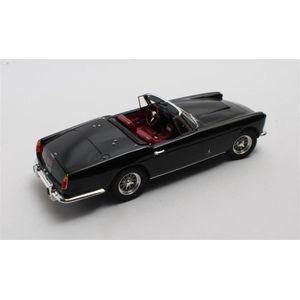 Ferrari 250 GT Cabriolet Series II 1960 - 1:18 - Matrix Scale Models