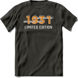1931 Limited Edition T-Shirt | Goud - Zilver | Grappig Verjaardag en Feest Cadeau Shirt | Dames - Heren - Unisex | Tshirt Kleding Kado | - Donker Grijs - M