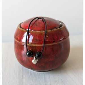 Mapart-keramiek-urn-rood-bruin-bedel-925zilver-hartje-onyx