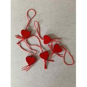 Gelukspoppetjes - gelukshartjes - 5 stuks - moederdag - valentijn - rood - hout - weggevertje - versiering