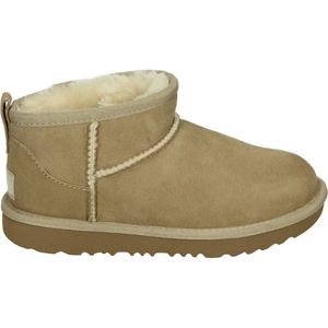 UGG CLASSIC ULTRA MINI K - MeisjesLaarzenKinderlaarsjes - Kleur: Wit/beige - Maat: 33.5