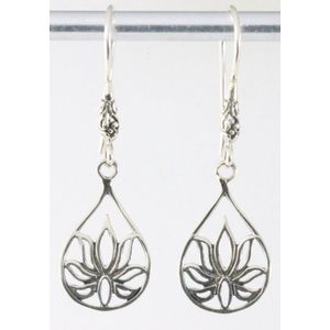 Traditionele fijne opengewerkte zilveren lotus oorbellen