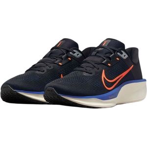 NIKE QUEST 6