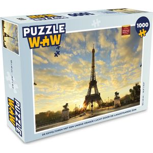 Puzzel De Eiffeltoren met een unieke oranje lucht door de laagstaande zon - Legpuzzel - Puzzel 1000 stukjes volwassenen