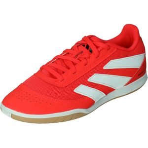Adidas predator club indoor sala in de kleur rood.