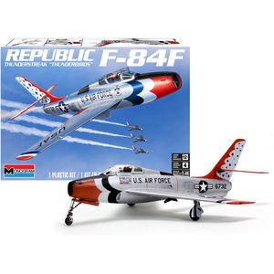Revell Modelbouwpakket Militaire voertuigen - 15996 F-84F Thunderstreak - Thunderbirds Plane Plastic - 1:48