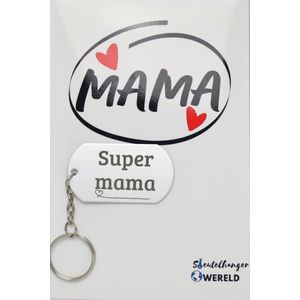 Super mama Sleutelhanger inclusief kaart - mama cadeau - moeder - Leuk kado voor je mama om te geven - 2.9 x 5.4CM