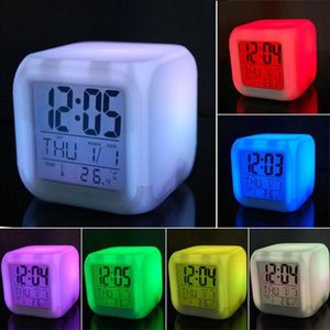 Klok met led verlichting | Thermometer | Kalender | Klokje staand | Wekkers