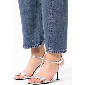 Sacha - Dames - Zilveren metallic sandalen met hak