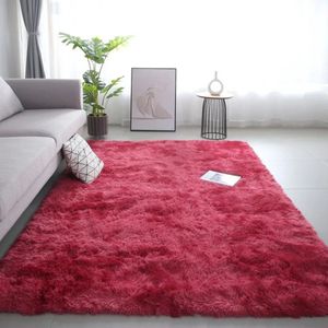 Pluche Tapijt - Anti Slip - Woonkamer - Slaapkamer - Zolder - 140 x 200cm - Wasbaar - Rood