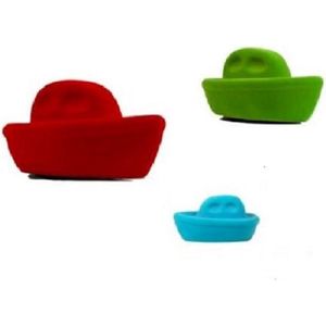 Rubbabu boot met wielen 1 x rood 1 x groen 1 x blauw kinder baby speelgoed plunche rubbabu 21 cm direct leverbaar